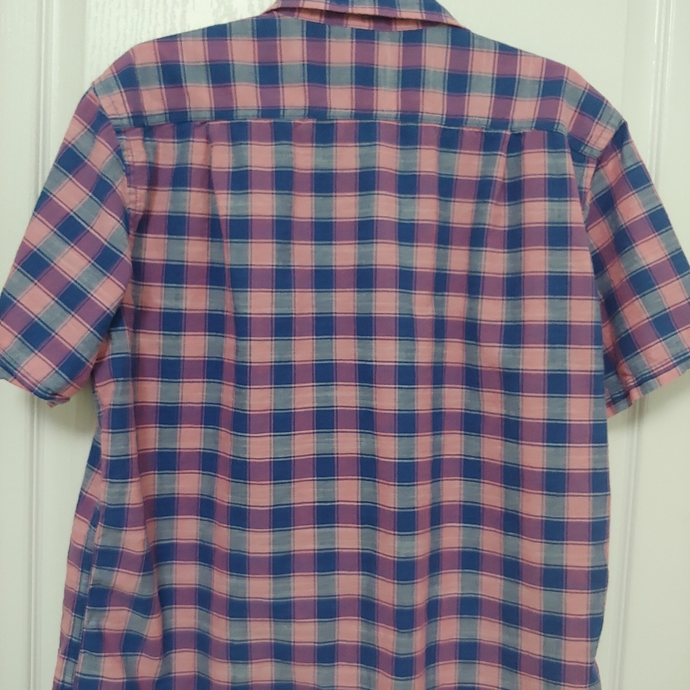 IZOD Saltwater.  Pink Plaid Short Sleeve Shirt.  size Large - Picture 3 of 7